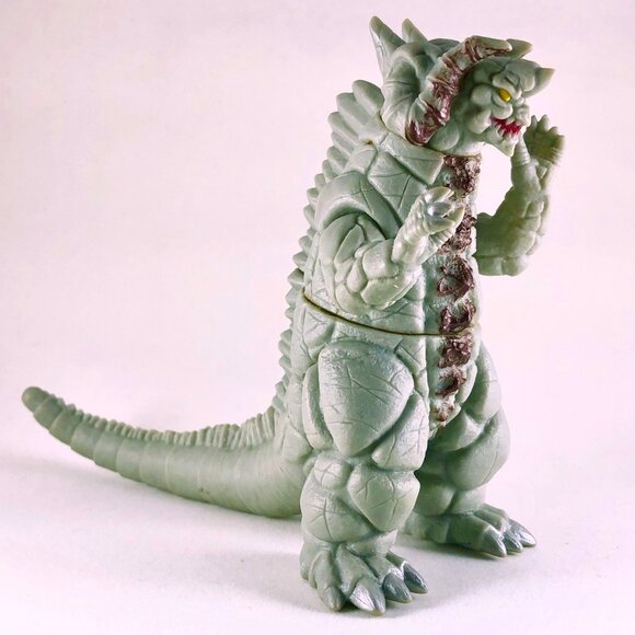 Bandai Kaiju Ultra Monster Series 500 #35 Silvergon Action Figure 2013 Ultraman - Picture 7 of 15